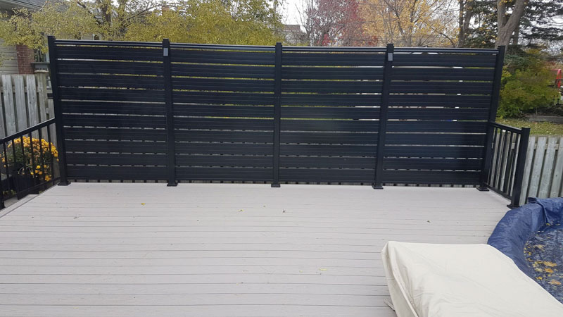 PrivacyScreens_Solid_Horizontal_Fixed_with_Gap_Black